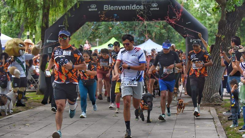 Lomitos protagonizan carrera con causa en apoyo a Huellitas Durango